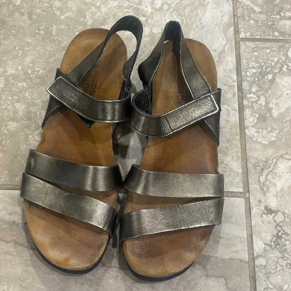 Naot Kayla Metallic Pewter Leather Strappy Slingback Comfort Sandals Womens L10